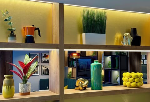 Breakfast, lunch and dinner served