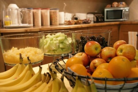 Free daily continental breakfast