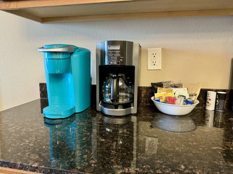 Condo, 3 Bedrooms | Coffee and/or coffee maker