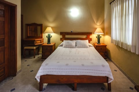 Basic Double Room | Free WiFi, bed sheets