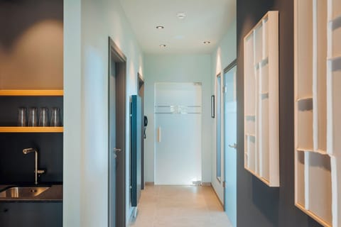 Sauna, facials, massages