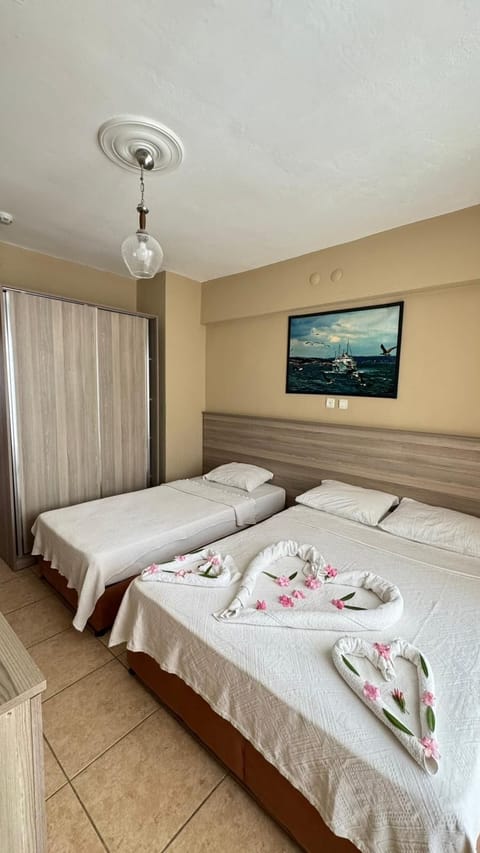 In-room safe, free WiFi
