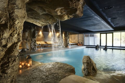 Couples treatment rooms, body treatments, body wraps, body scrubs