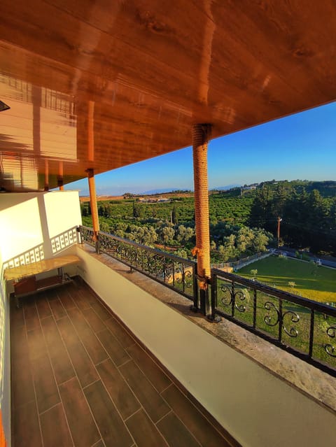 Comfort Triple Room | Hypo-allergenic bedding, blackout drapes, soundproofing, free WiFi