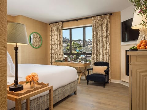 Comfort Room, Accessible | Egyptian cotton sheets, premium bedding, down comforters, pillowtop beds