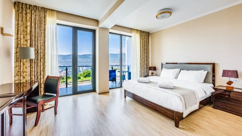 Economy Double Room | Premium bedding, minibar, in-room safe, desk