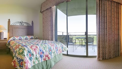 Hypo-allergenic bedding, blackout drapes, iron/ironing board