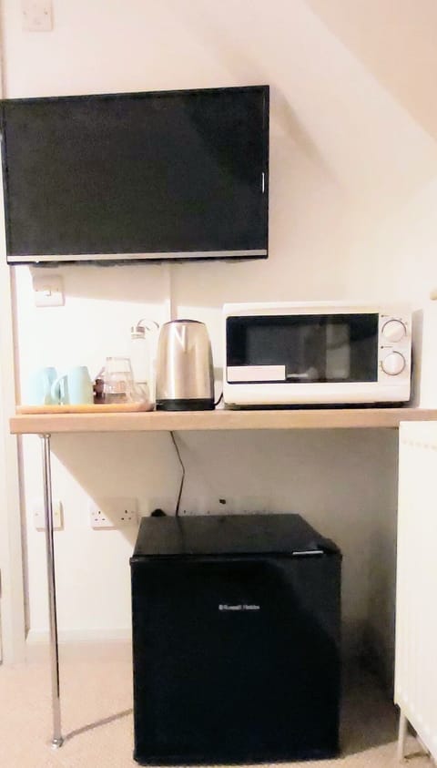 Double Room, Kitchenette, Garden View | Egyptian cotton sheets, premium bedding, in-room safe