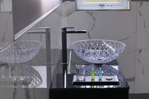 Knocklayde - king room | Bathroom | Shower, rainfall showerhead, designer toiletries, hair dryer