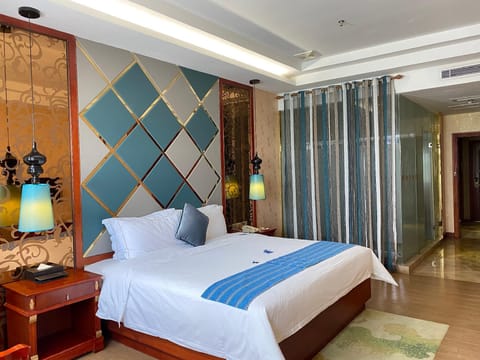 Desk, blackout drapes, WiFi (free), bed sheets