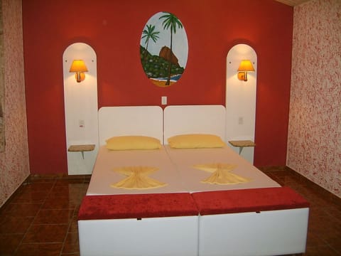 Standard Double or Twin Room, 1 Double Bed, Non Smoking | Minibar, in-room safe, desk, free WiFi