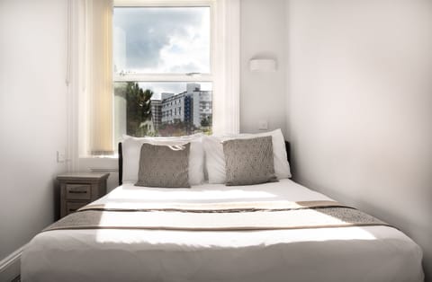 Basic Double Room, Ensuite (Small) | Hypo-allergenic bedding, blackout drapes, iron/ironing board, free WiFi