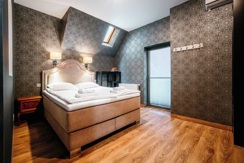 Standard Double Room, 1 Queen Bed | Egyptian cotton sheets, premium bedding, Tempur-Pedic beds