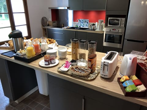 Daily buffet breakfast (EUR 7 per person)