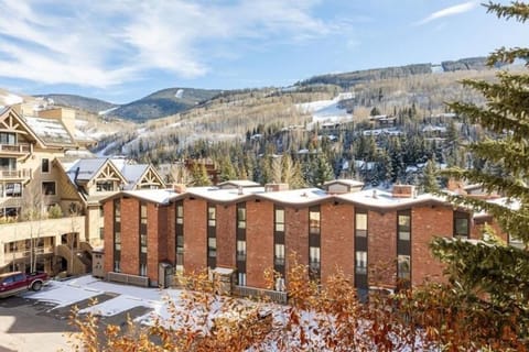 Condo, 2 Bedrooms | Exterior