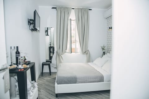 Basic Double Room | Premium bedding, down comforters, minibar, blackout drapes