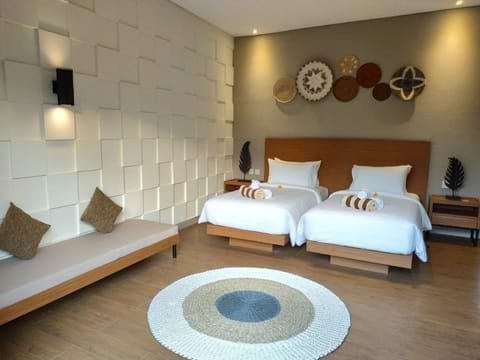 Minibar, in-room safe, soundproofing, free WiFi