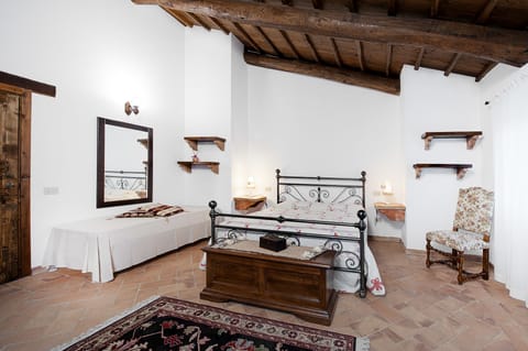 Deluxe Double Room | Egyptian cotton sheets, premium bedding, down comforters, minibar