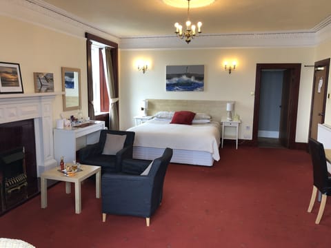 Superior Double or Twin Room, Ensuite, Sea View (The Bowmore Suite) | Free WiFi, bed sheets