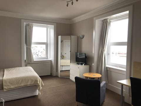 Superior Double or Twin Room, Ensuite, Sea View (Harbour View) | Free WiFi, bed sheets