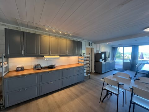 Shared kitchen facilities