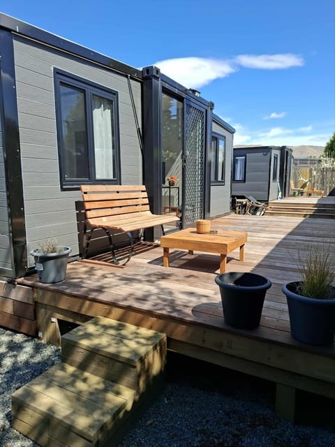 Deluxe Cabin | Terrace/patio