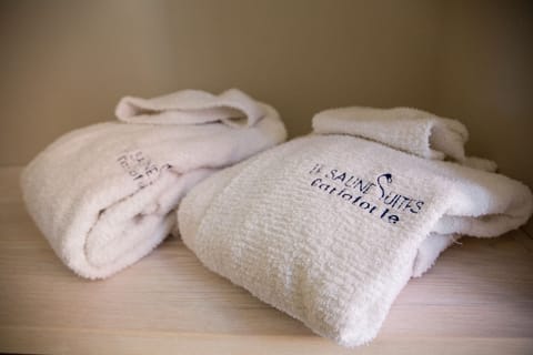 Superior Suite, Terrace | Bathroom amenities | Shower, hair dryer, bathrobes, bidet