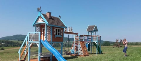 Children's play area - outdoor