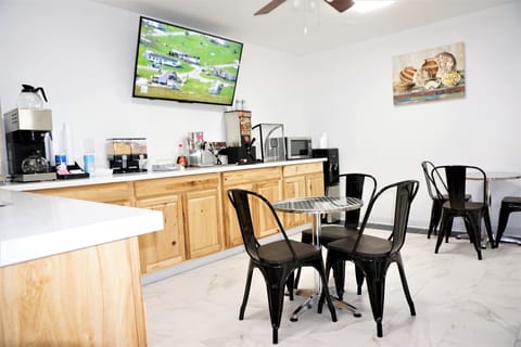 Free daily full breakfast