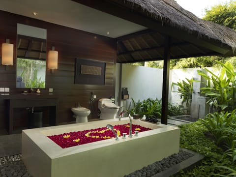 One-Bedroom Private Estate Pool Villa | Bathroom | Separate tub and shower, deep soaking tub, rainfall showerhead