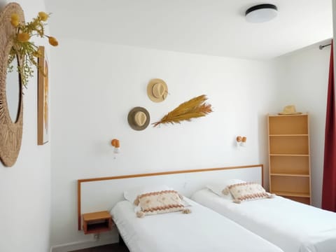 Twin Room, City View | Free WiFi, bed sheets