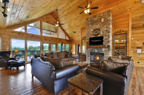 Cabin, Multiple Bedrooms | Interior