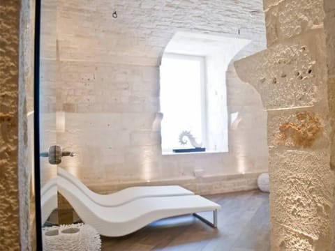Turkish bath, body treatments, hot stone massages, deep-tissue massages