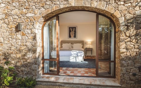 Superior Double Room | Minibar, blackout drapes, soundproofing, individually decorated