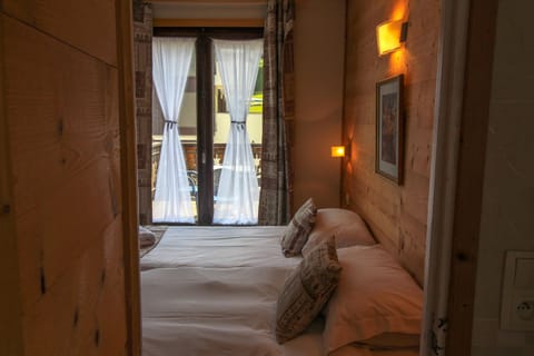 Twin Room, Balcony | Egyptian cotton sheets, premium bedding, individually decorated