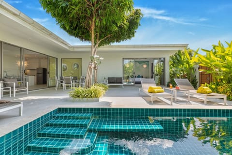 Private pool