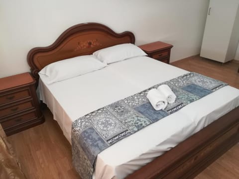 Premium bedding, desk, free WiFi, bed sheets