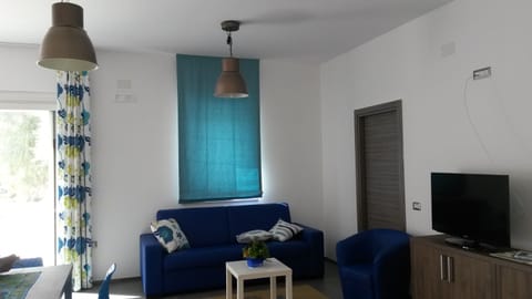 Comfort Suite | Living area | LCD TV