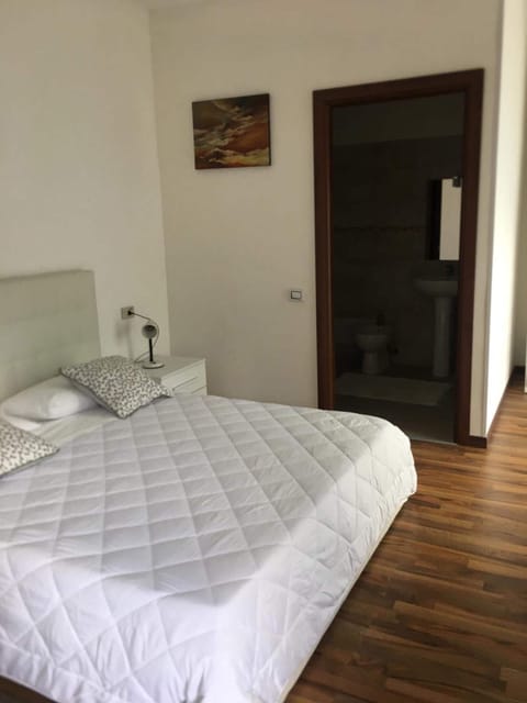 In-room safe, free WiFi, bed sheets