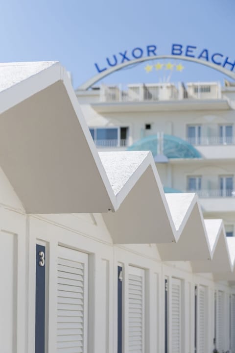 Private beach, beach towels
