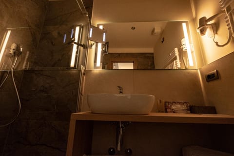 Hair dryer, bidet, towels