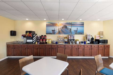 Free daily on-the-go breakfast