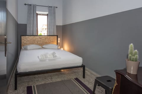 Comfort Double Room, 1 Queen Bed, Non Smoking | Premium bedding, blackout drapes, soundproofing, free WiFi