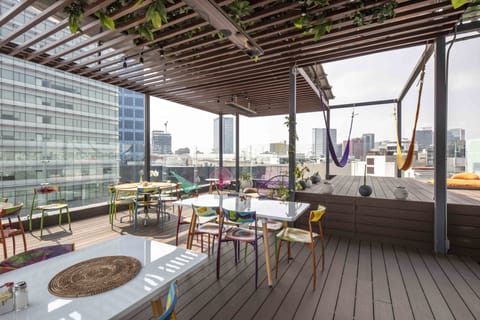 Sundeck