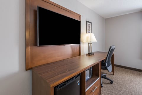 In-room safe, desk, laptop workspace, blackout drapes