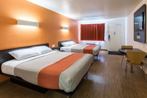 Minibar, desk, free WiFi, bed sheets