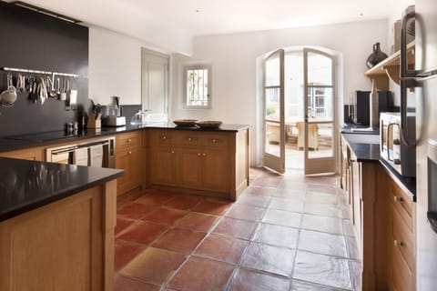 Free minibar items, in-room safe, blackout drapes, iron/ironing board