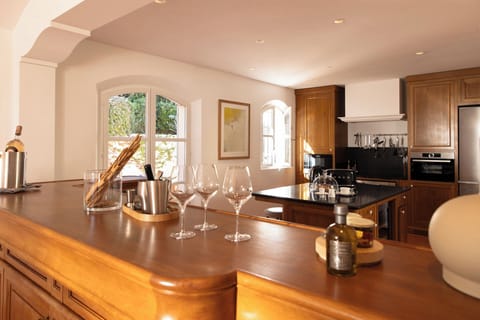 Free minibar items, in-room safe, blackout drapes, iron/ironing board