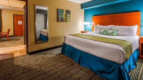 Premium bedding, pillowtop beds, desk, blackout drapes