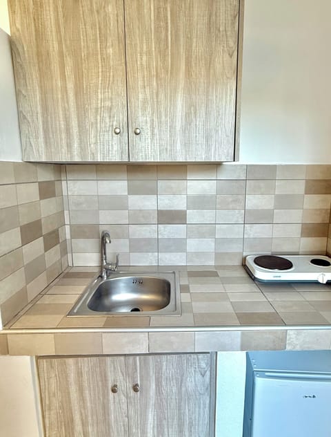 Economy Room (Promo) | In-room safe, soundproofing, iron/ironing board, bed sheets